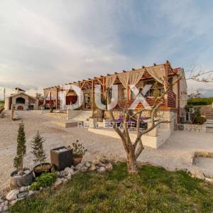 ZADAR, OKOLICA - Kuća sa pogledom na more, 3 stambene jedinice!