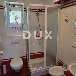 ZADAR, PAKOŠTANE - Dvoetažni apartman s predivnim pogledom 