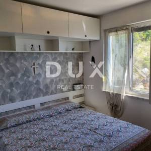 ZADAR, PAKOŠTANE - Dvoetažni apartman s predivnim pogledom 