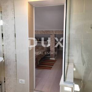 ZADAR, PAKOŠTANE - Dvoetažni apartman s predivnim pogledom 