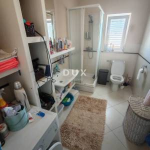 ZADAR, PETRČANE - Kuća s 3 velika stana i prekrasnim pogledom na more! Punta Skala!