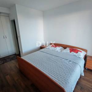 ZADAR, PETRČANE - Kuća s 3 velika stana i prekrasnim pogledom na more! Punta Skala!