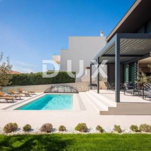 ZADAR, PETRČANE - Luksuzna vila s bazenom 50 m od mora