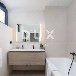 ZADAR, PETRČANE - Luksuzna vila s bazenom 50 m od mora