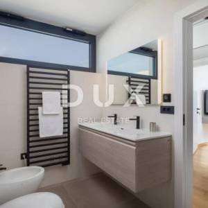 ZADAR, PETRČANE - Luksuzna vila s bazenom 50 m od mora