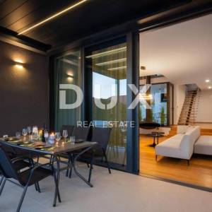 ZADAR, PETRČANE - Luksuzna vila s bazenom 50 m od mora