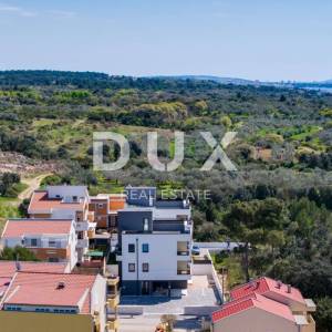 ZADAR, PETRČANE - Luksuzno namješten penthouse s pogledom na more