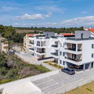 ZADAR, PETRČANE - Luksuzno namješten penthouse s pogledom na more