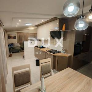 ZADAR, PETRČANE - Nevjerojatna 3 stana u jednom drugi red do mora! Prilika za investiciju!