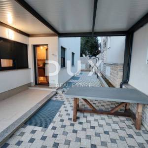 ZADAR, PETRČANE - Nevjerojatna 3 stana u jednom drugi red do mora! Prilika za investiciju!
