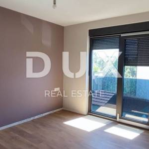 ZADAR, PETRČANE - Penthouse u novogradnji s pogledom na more