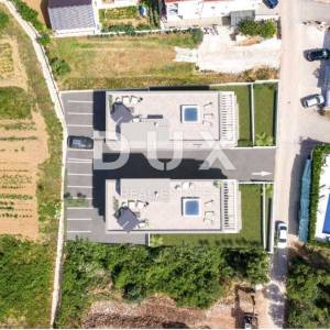 ZADAR, PETRČANE - Punta Radman! Luksuzni penthouse s krovnom terasom 240 metara od mora! S3
