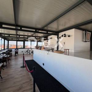 ZADAR, PLOVANIJA - Hotel s 4 zvjezdice i uhodanim turističkim poslovanjem