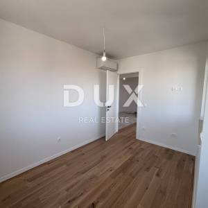 ZADAR, PLOVANIJA - Penthouse s panoramskim pogledom u izgradnji S6