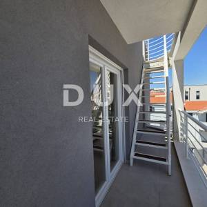 ZADAR, PLOVANIJA - Predivan penthouse u novogradnji