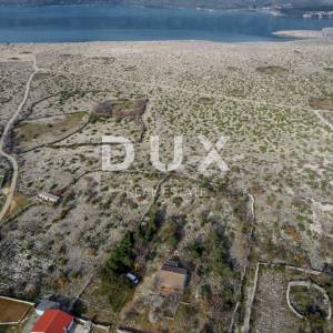 ZADAR, POSEDARJE - Atraktivno zemljište s pogledom na Velebit - Mogućnost parcelizacije