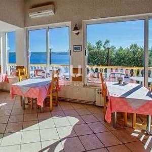 ZADAR, POSEDARJE - Hotel prvi red do mora! - Ekskluzivna lokacija!