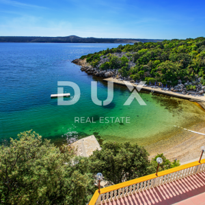 ZADAR, POSEDARJE - Hotel prvi red do mora! - Ekskluzivna lokacija!