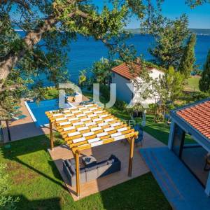 ZADAR, POSEDARJE - Vila na plaži