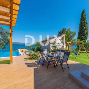 ZADAR, POSEDARJE - Vila na plaži