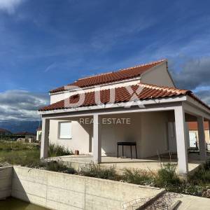 ZADAR, PRIDRAGA - Kuća s bazenom - Novogradnja!