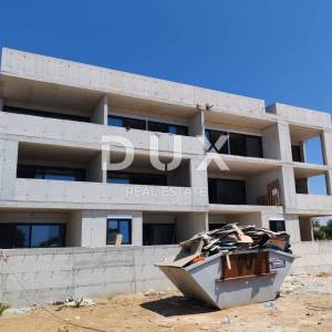 ZADAR, PRIVLAKA - Ekskluzivna Prilika za Luksuzan Život Uz Plažu u Modernoj Novogradnji! S2