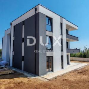 ZADAR, PRIVLAKA - Elegantan stan na drugom katu samo 190 metara od mora! Novogradnja! S8