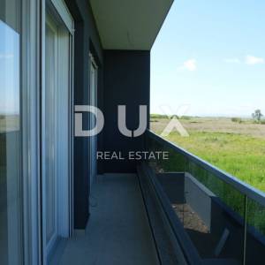 ZADAR, PRIVLAKA - Elegantni penthouse s pogledom na more u Sabunikama!
