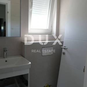 ZADAR, PRIVLAKA - Elegantni penthouse s pogledom na more u Sabunikama!