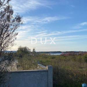 ZADAR, PRIVLAKA - Građevinsko zemljište s pogledom na more