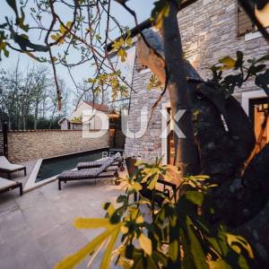 ZADAR, PRIVLAKA - Luksuzna kamena vila s grijanim bazenom