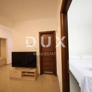 ZADAR, PRIVLAKA - Luksuzna vila s bazenom
