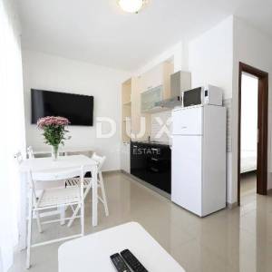 ZADAR, PRIVLAKA - Luksuzna vila s bazenom