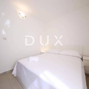 ZADAR, PRIVLAKA - Luksuzna vila s bazenom