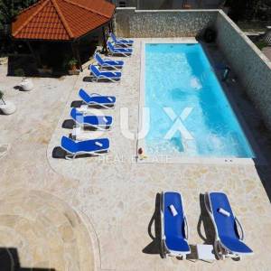 ZADAR, PRIVLAKA - Luksuzna vila s bazenom
