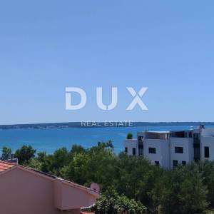 ZADAR, PRIVLAKA - Luksuzni penthouse s bazenom na krovnoj terasi! S6