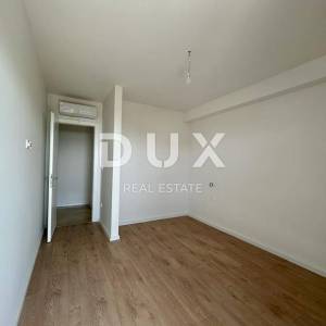 ZADAR, PRIVLAKA - Luksuzni penthouse pokraj mora