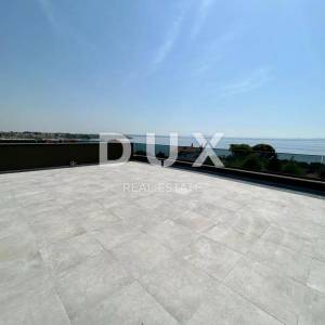 ZADAR, PRIVLAKA - Luksuzni penthouse pokraj mora