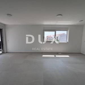 ZADAR, PRIVLAKA - Moderan stan na 130m od mora, S4