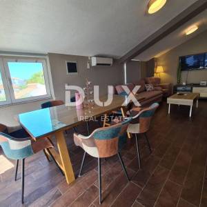 ZADAR, PRIVLAKA - Moderno uređena kuća 40 m od mora