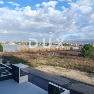 ZADAR, PRIVLAKA - Novogradnja! Stan samo 60 metara od plaže! S3