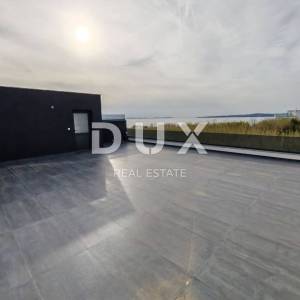 ZADAR, PRIVLAKA - Novogradnja! Vrhunski penthouse samo 140 metara od plaže s neodoljivim pogledom na more! S3