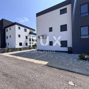 ZADAR, PRIVLAKA - Penthouse na 130m od mora S5