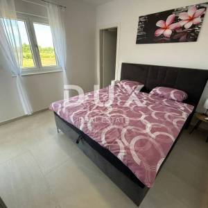 ZADAR, PRIVLAKA - Penthouse na 130m od mora