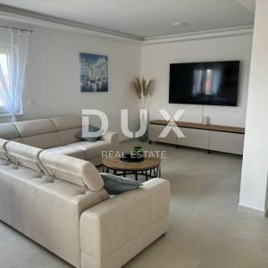 ZADAR, PRIVLAKA - Penthouse na 130m od mora