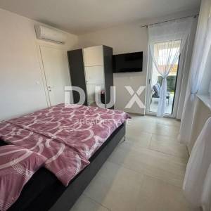 ZADAR, PRIVLAKA - Penthouse na 130m od mora