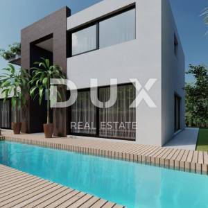 ZADAR, PRIVLAKA - Roh bau vila pokraj mora 