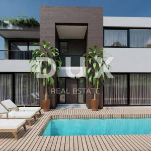 ZADAR, PRIVLAKA - Roh bau vila pokraj mora 