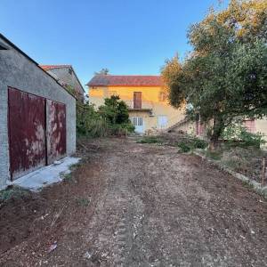 ZADAR, PRIVLAKA - Starina za adaptaciju s prostranom okućnicom