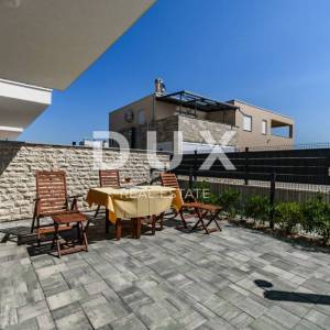 ZADAR, PRIVLAKA - Vaša vila iz snova: pogled na more, jacuzzi na krovu i samo 100 m do plaže ! R5